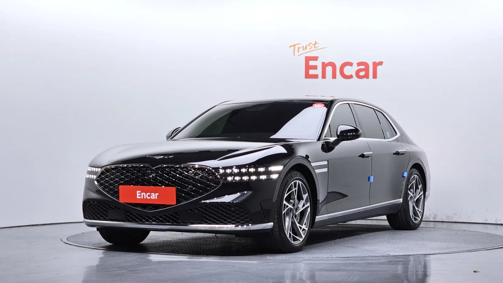 2023 Genesis G90