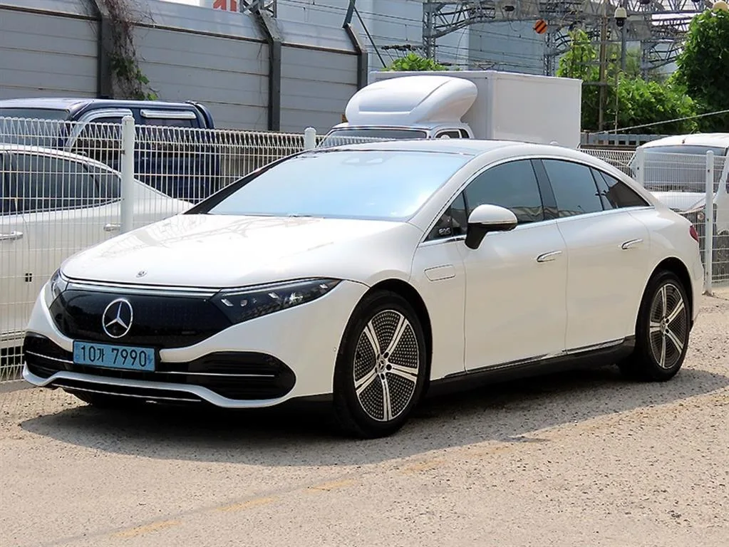 2022 Mercedes-Benz EQS
