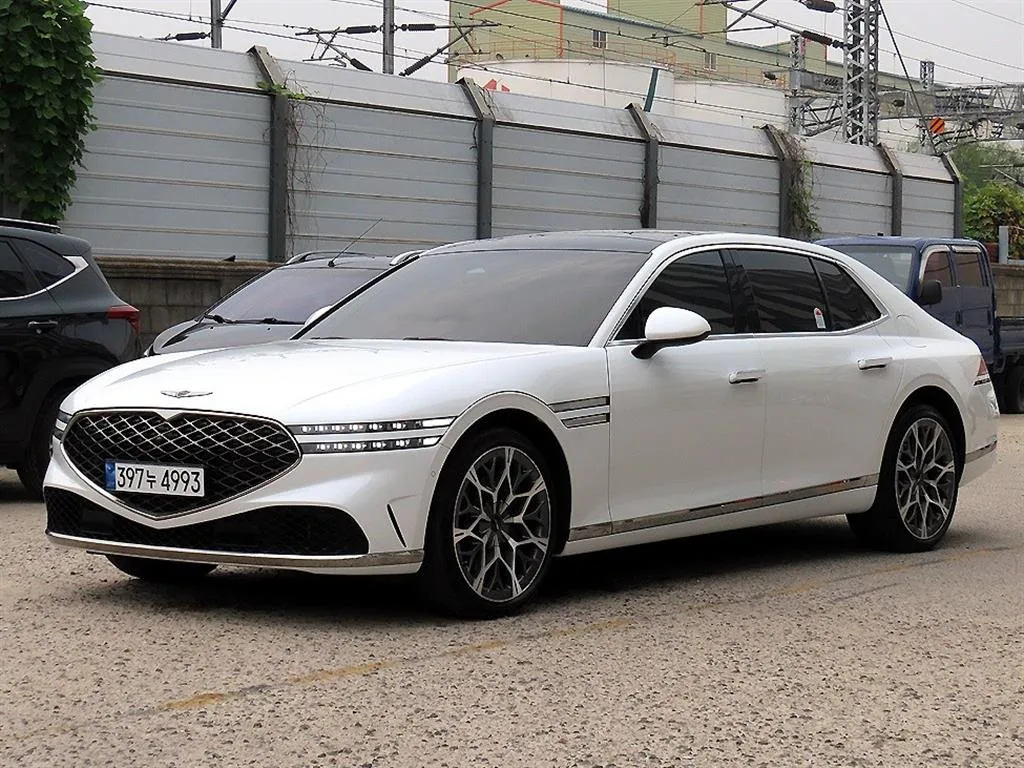 2026 Genesis G90