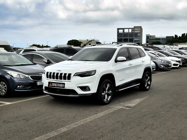 2020 Jeep Cherokee