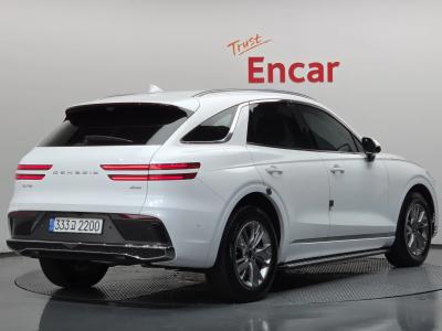 2025 Genesis GV70