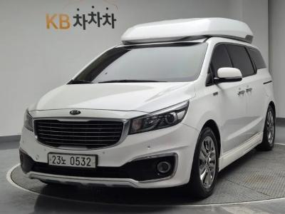 2016 Kia Carnival