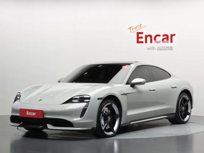 2023 Porsche Taycan