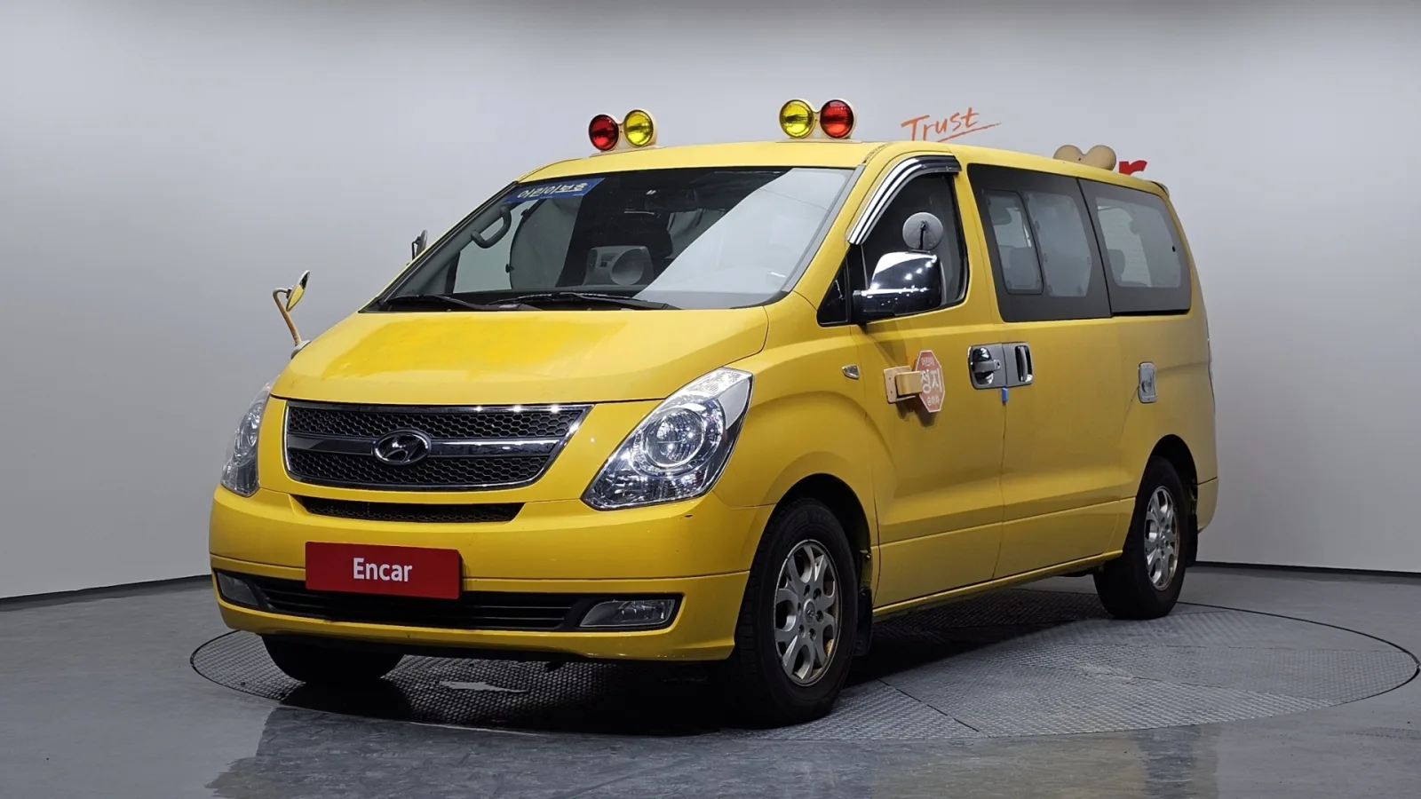 2012 Hyundai Starex
