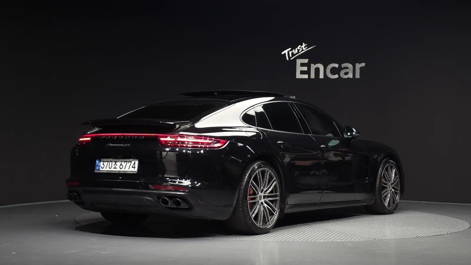 2018 Porsche Panamera