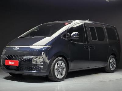 2022 Hyundai Staria