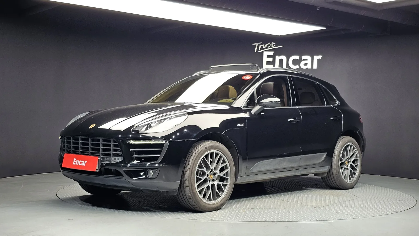 2016 Porsche Macan