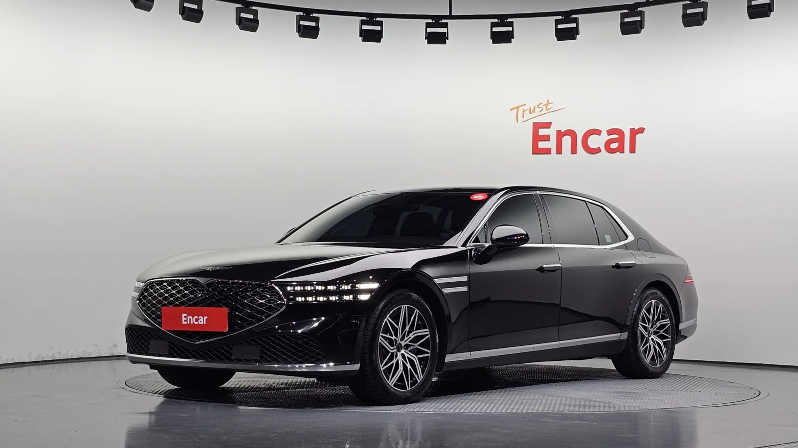 2023 Genesis G90