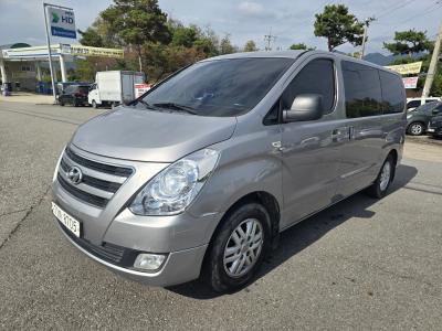 2016 Hyundai Starex