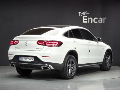 2021 Mercedes-Benz GLC-Class