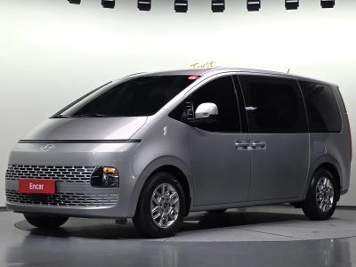 2025 Hyundai Staria