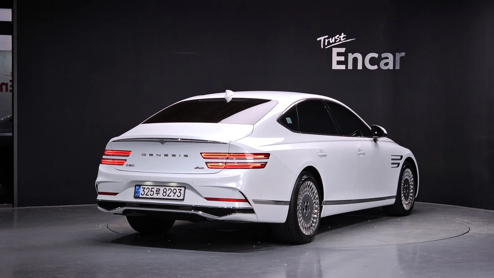 2025 Genesis G80