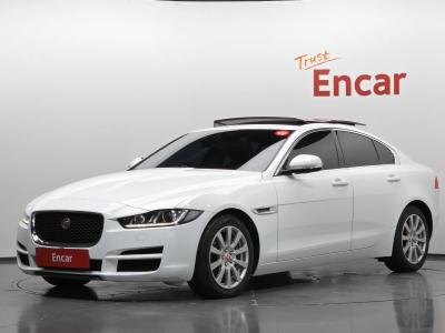 2016 Jaguar XE