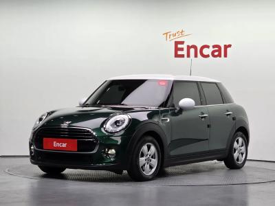 2018 MINI Cooper