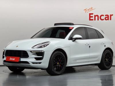 2017 Porsche Macan
