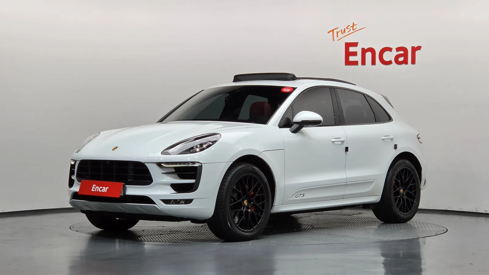 2017 Porsche Macan