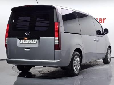 2022 Hyundai Staria