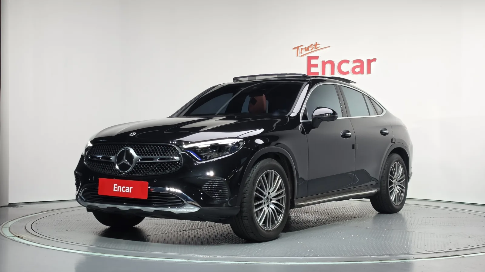2025 Mercedes-Benz GLC-Class