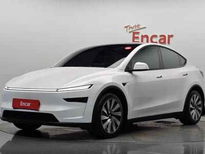 2025 Tesla Model Y