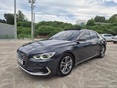 2018 Hyundai Grandeur