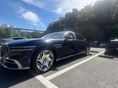 2022 Genesis G90