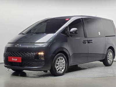 2023 Hyundai Staria