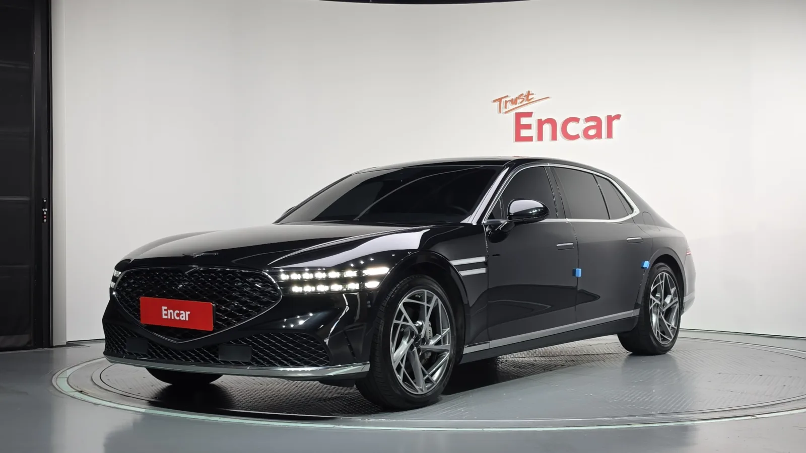 2022 Genesis G90