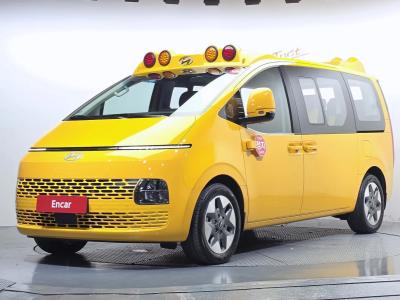 2025 Hyundai Staria