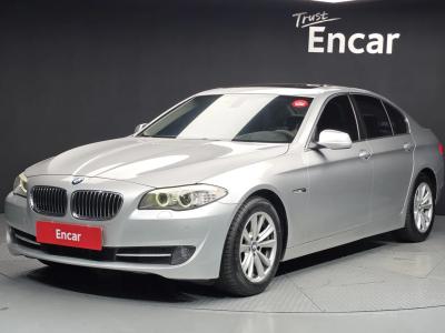 سيارة BMW الفئة الخامسة طراز 2011