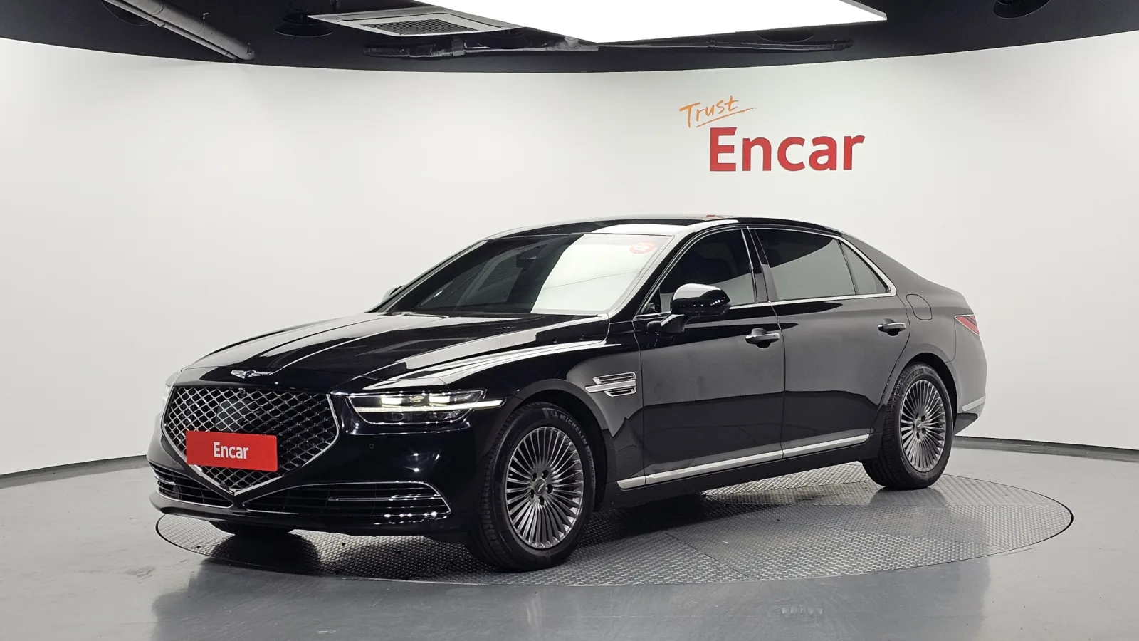 2021 Genesis G90