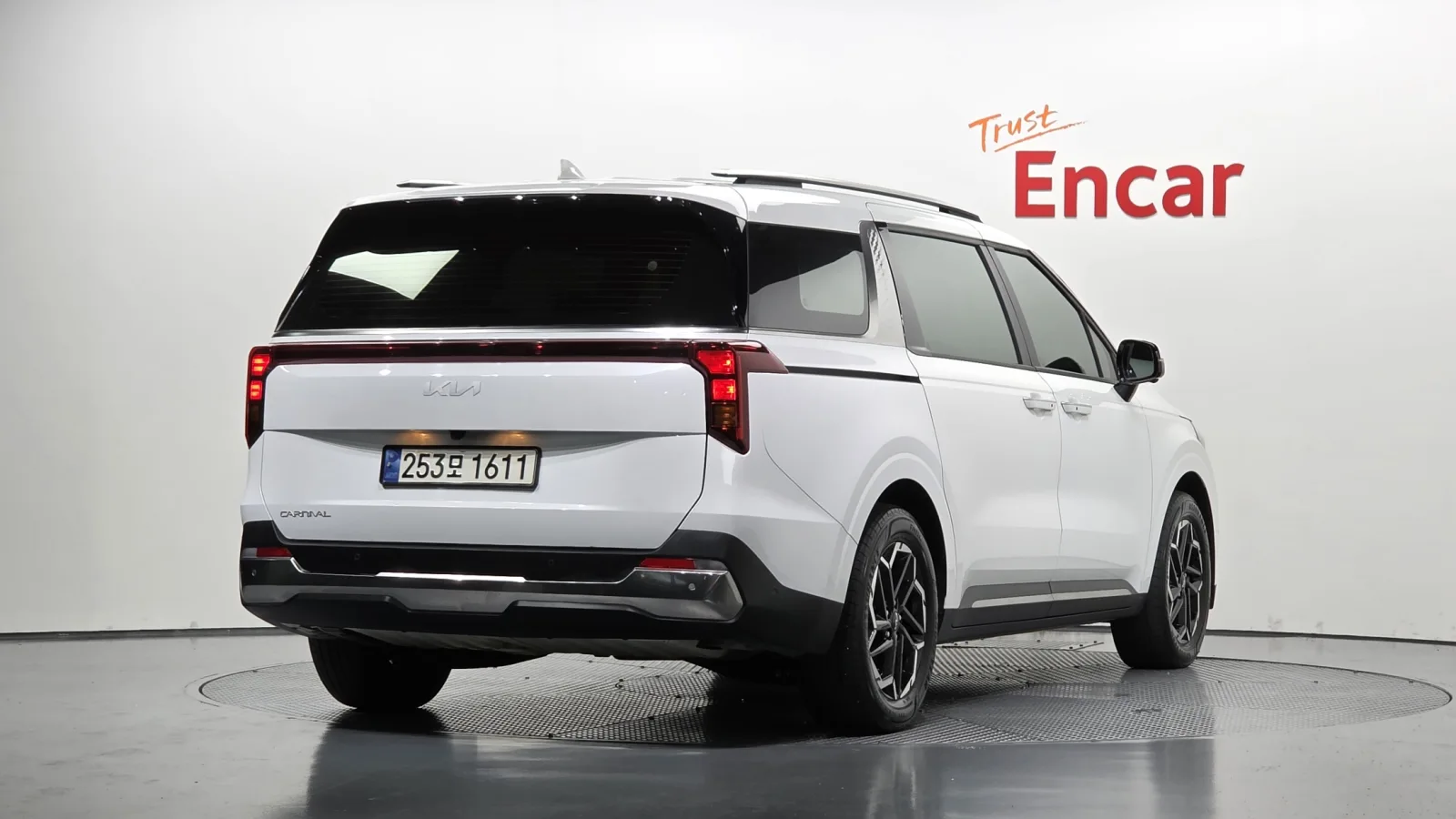 2024 Kia Carnival
