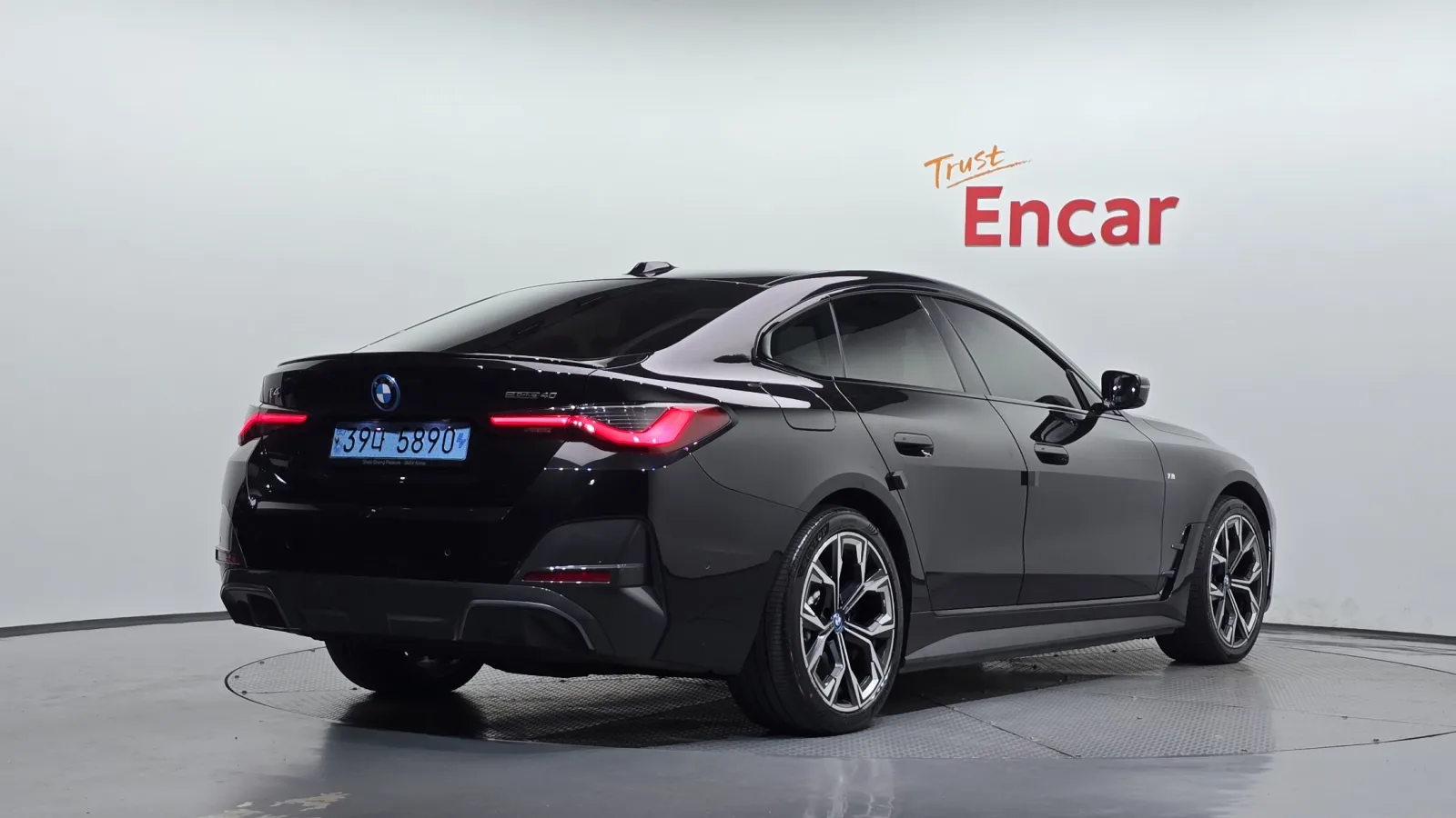 2023 BMW i4