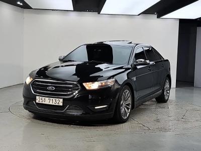 2013 Ford Taurus