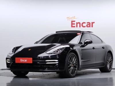 2023 Porsche Panamera