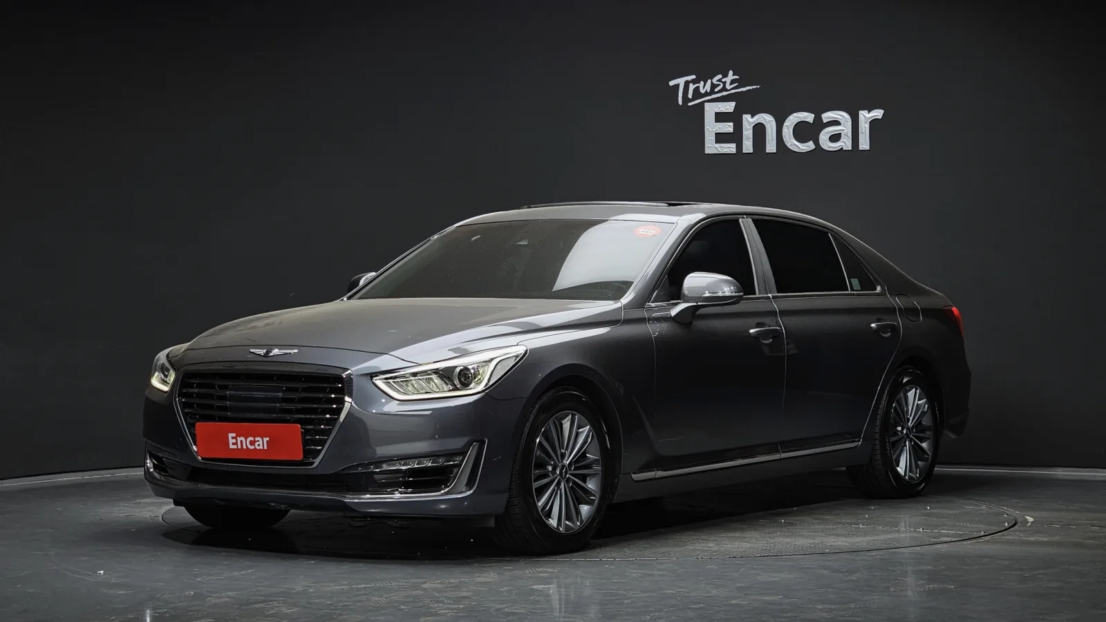 2016 Genesis EQ900