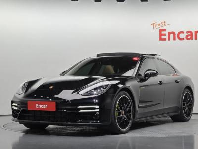 2023 Porsche Panamera
