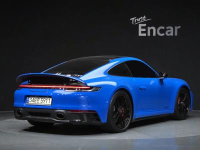 2022 Porsche 911