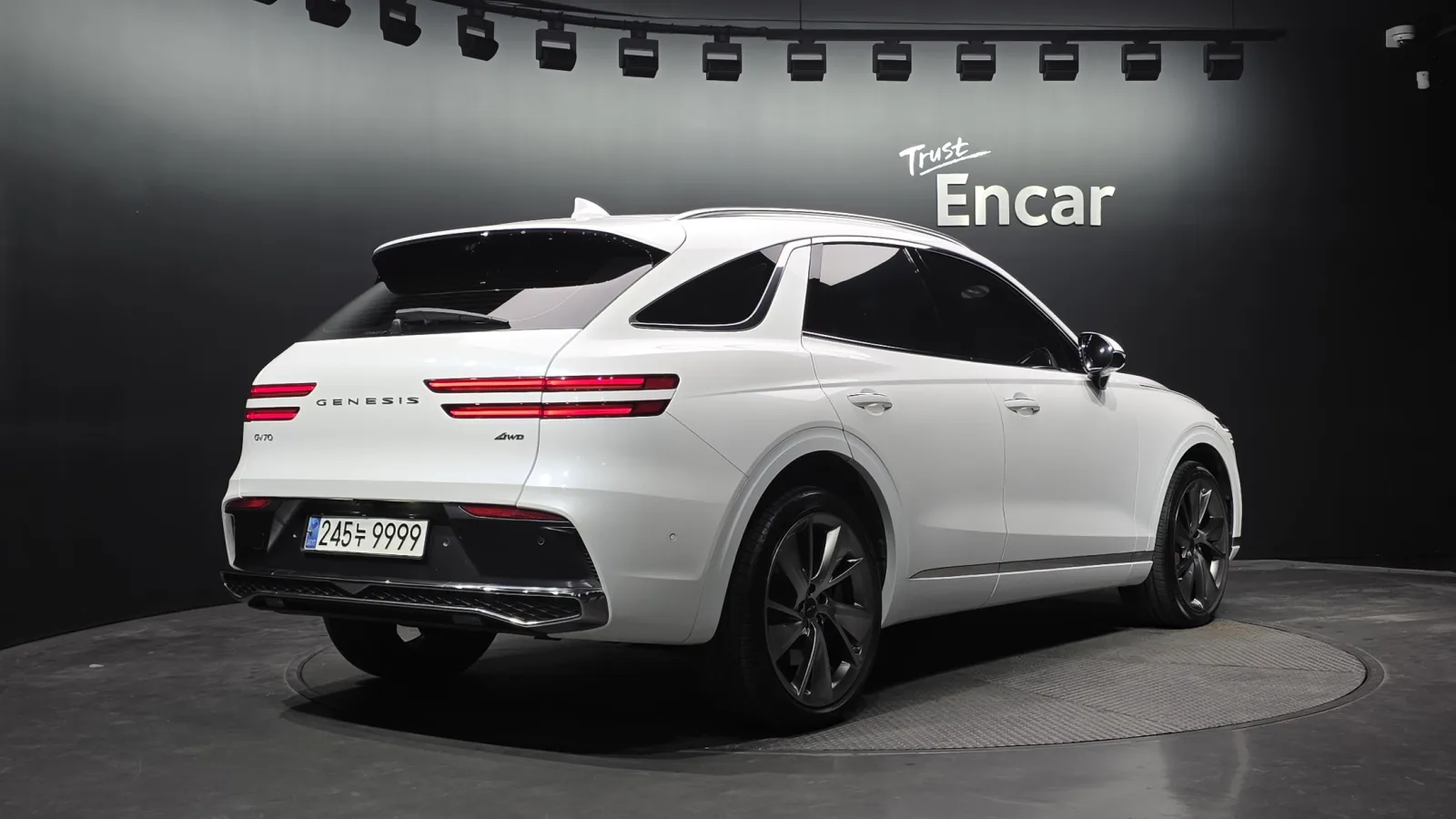 2025 Genesis GV70