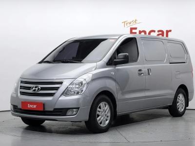 2018 Hyundai Starex