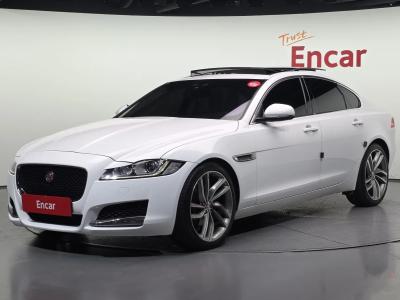 2017 Jaguar XF