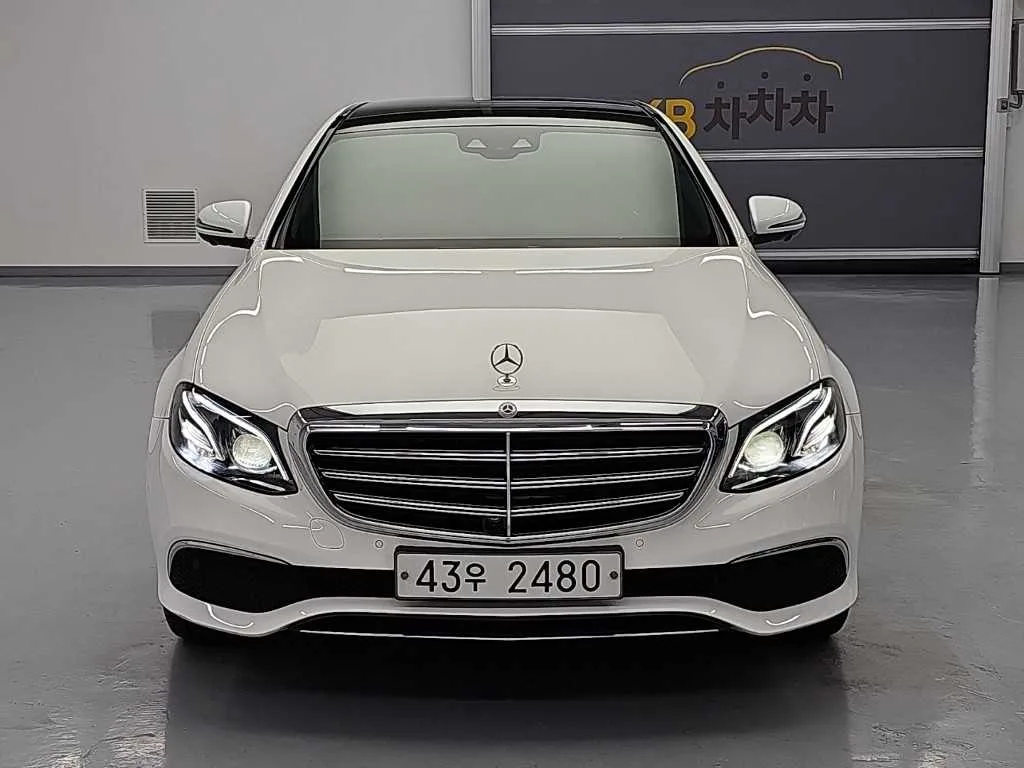 2017 Mercedes-Benz E-Class