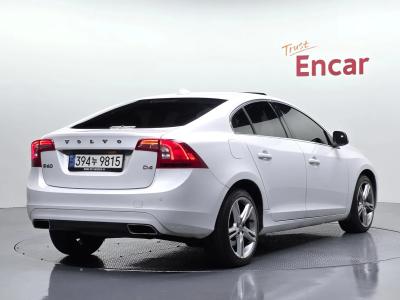 2017 Volvo S60