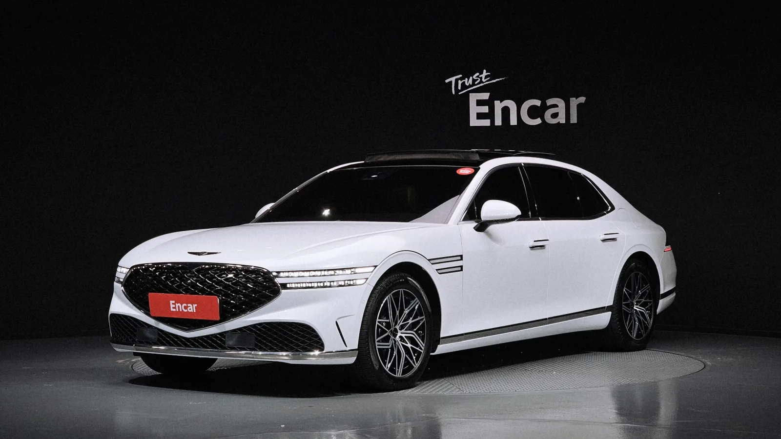 2022 Genesis G90
