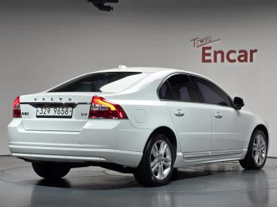2013 Volvo S80