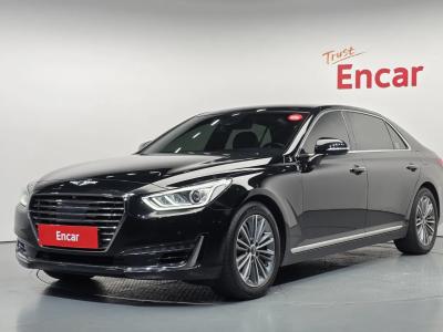 2017 Genesis EQ900