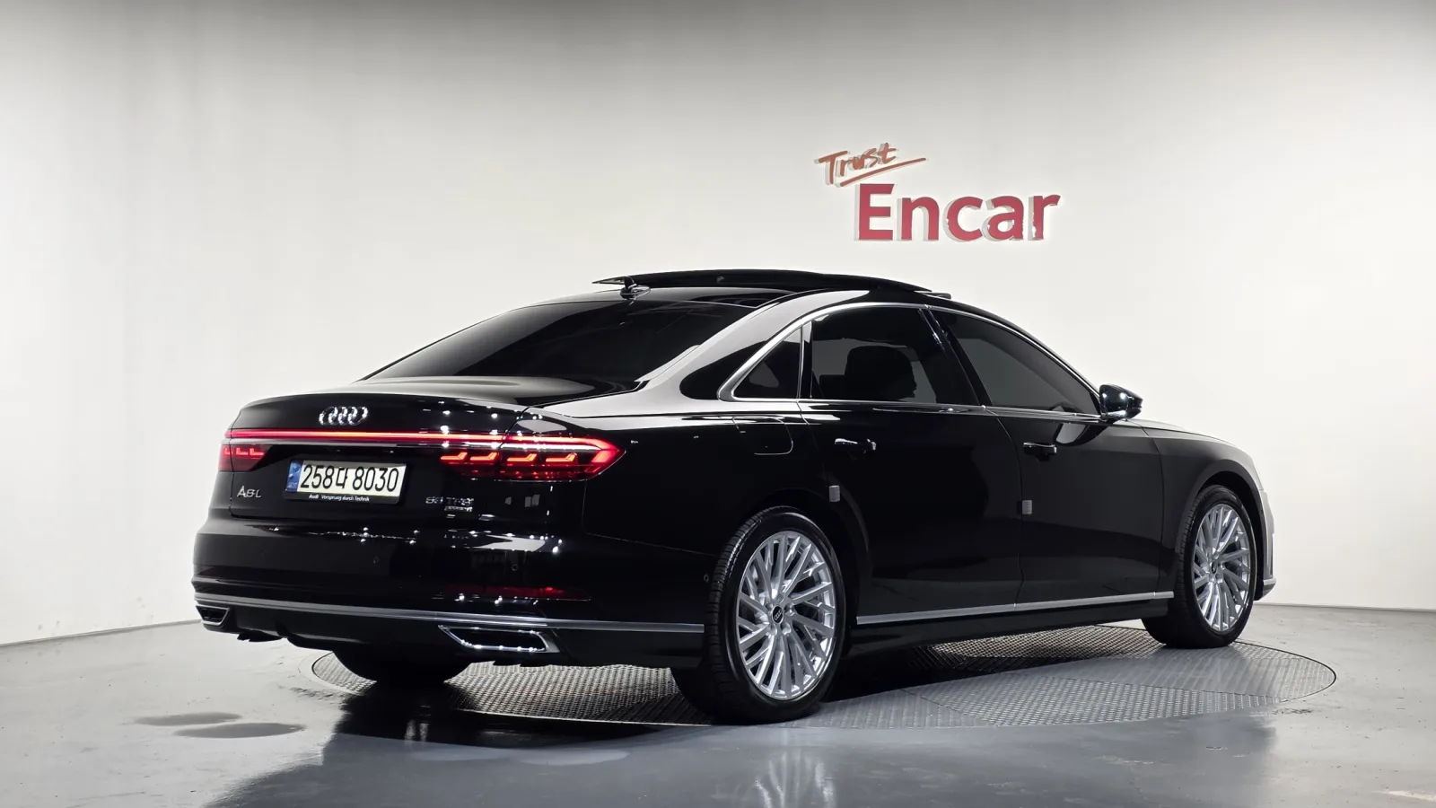 2021 Audi A8