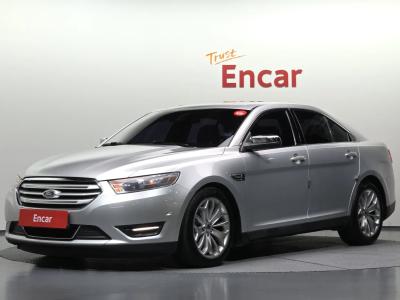 2014 Ford Taurus