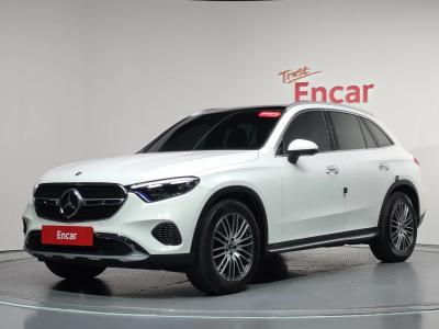 2025 Mercedes-Benz GLC-Class