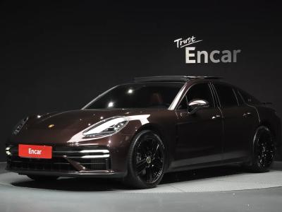 2021 Porsche Panamera