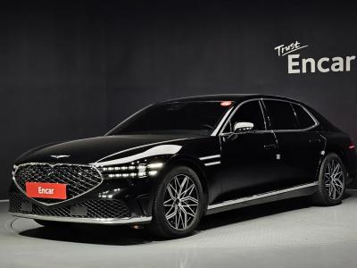 2022 Genesis G90